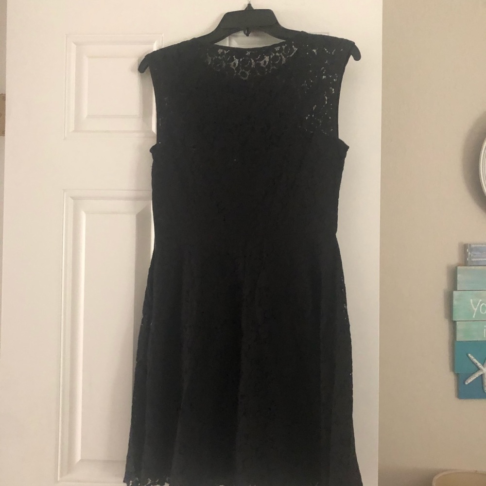 Elegant Black Lace Dress
